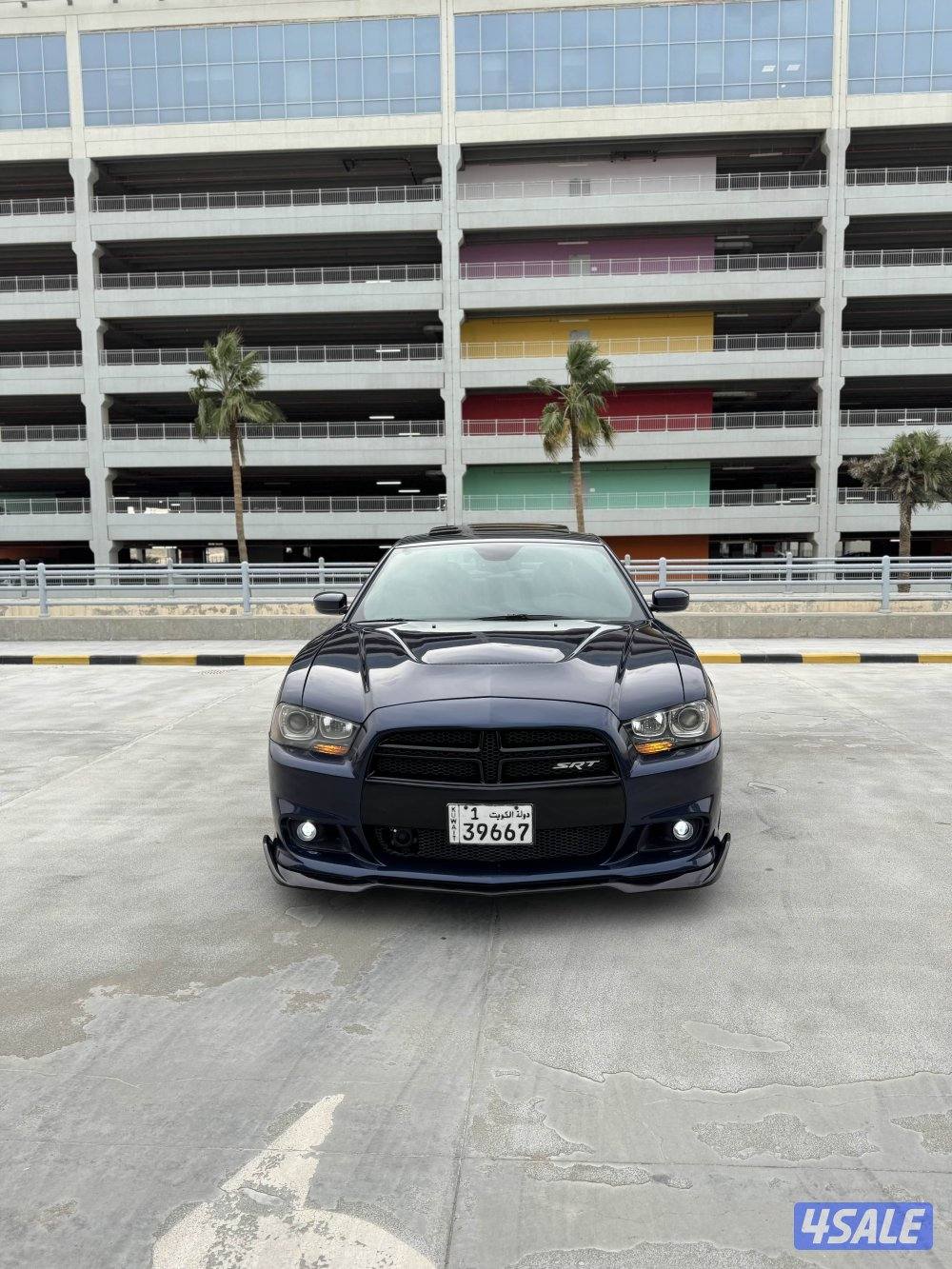 تشارجر srt8  2013 بحالة الوكالة1