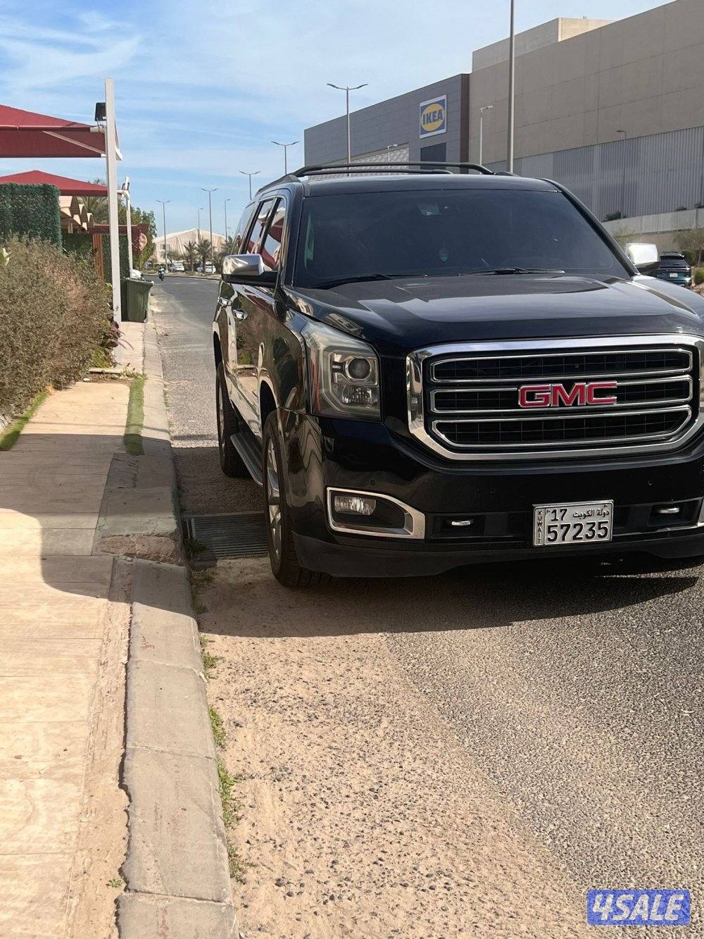 للبيع يوكن SLE 2019 اسود0