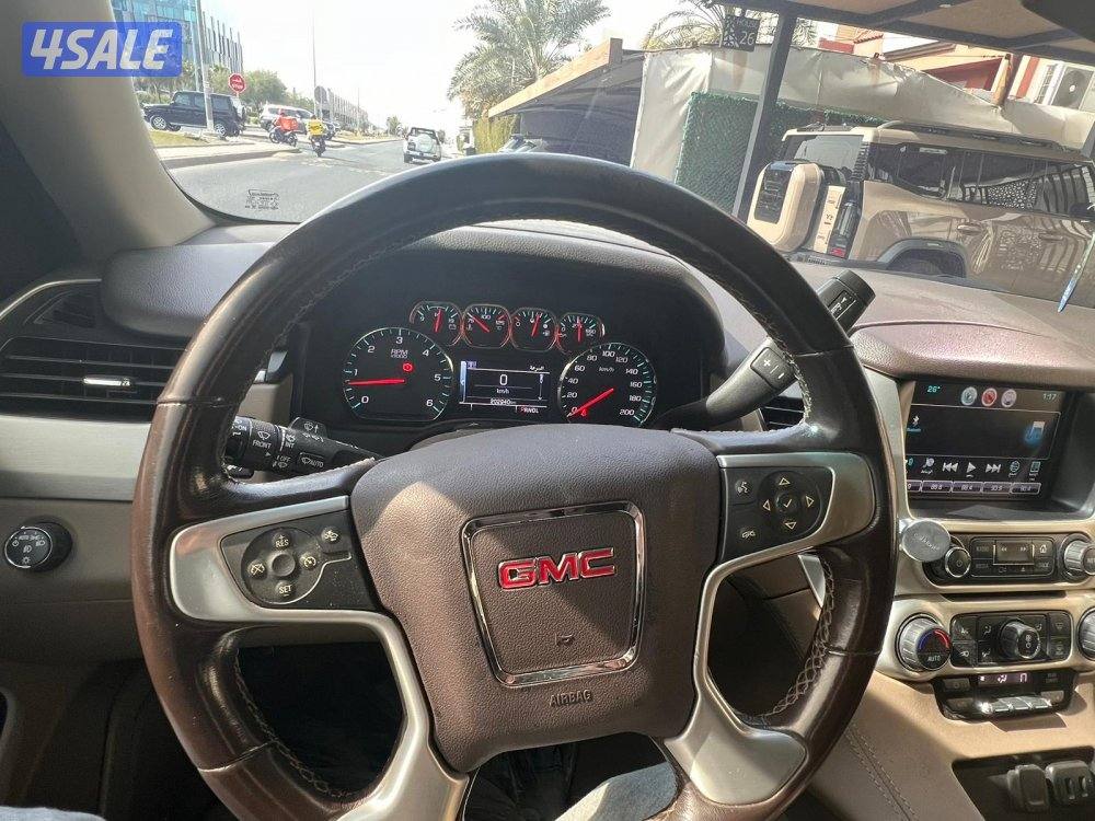 للبيع يوكن SLE 2019 اسود4