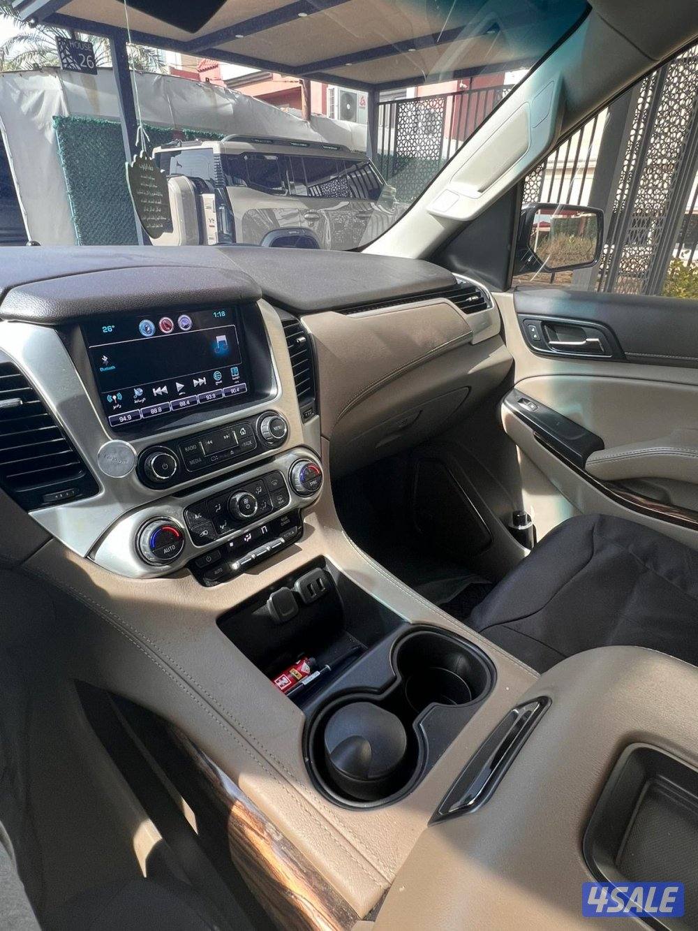 للبيع يوكن SLE 2019 اسود5