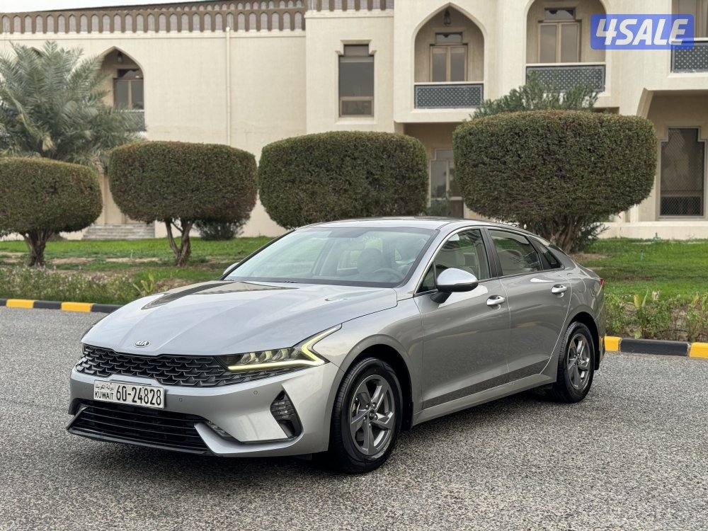 كيا - K5 موديل 2021 بحاله الوكاله شرط الفحص0