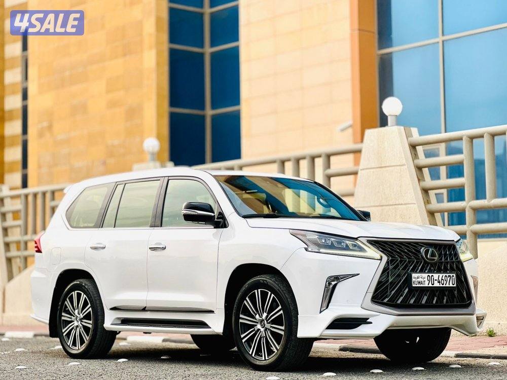 جيب لكزس 20182