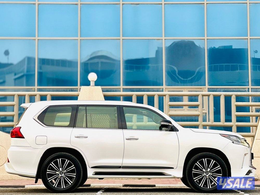 جيب لكزس 20184