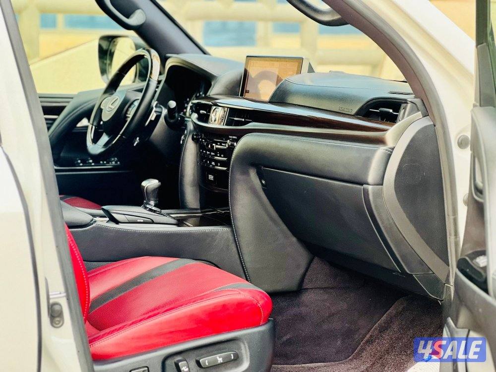 جيب لكزس 20189