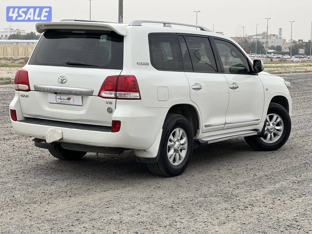 للبيع لاند كروزر موديل 20103