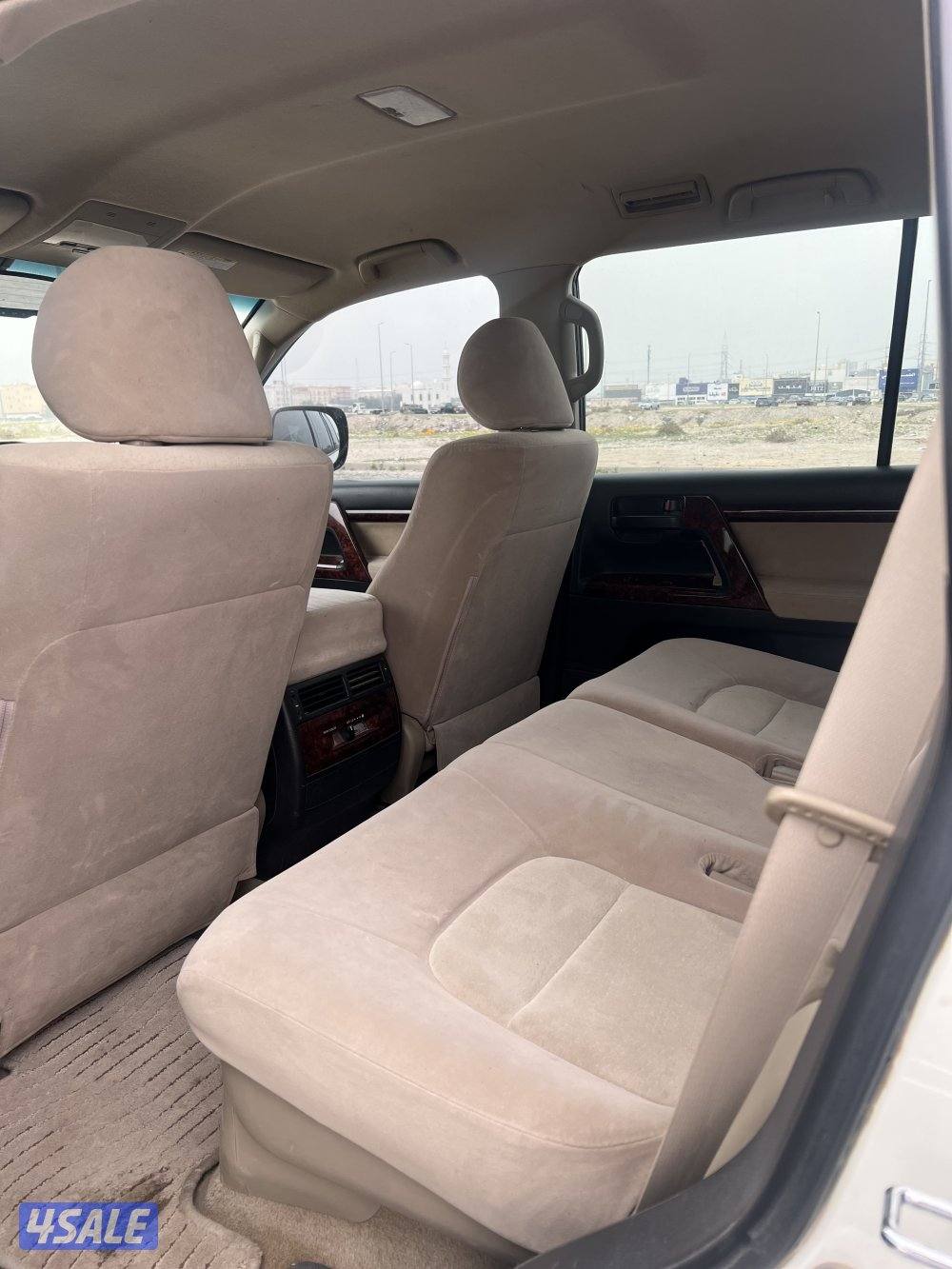 للبيع لاند كروزر موديل 20104