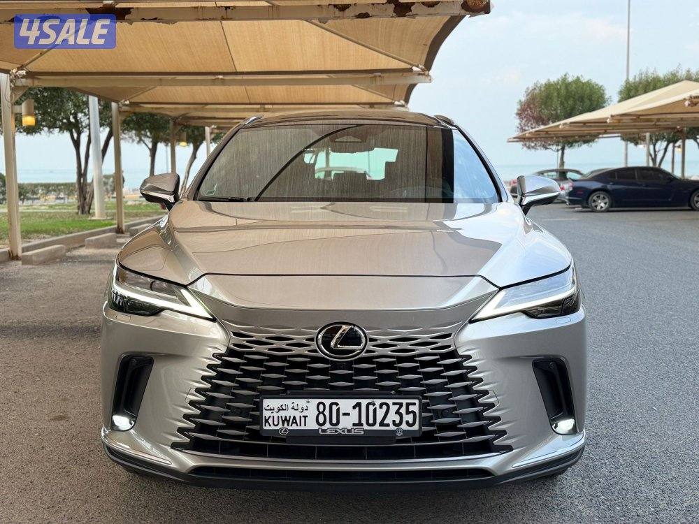للبيع : لكزس RX350  موديل : 2024 عداد : 30 الف5