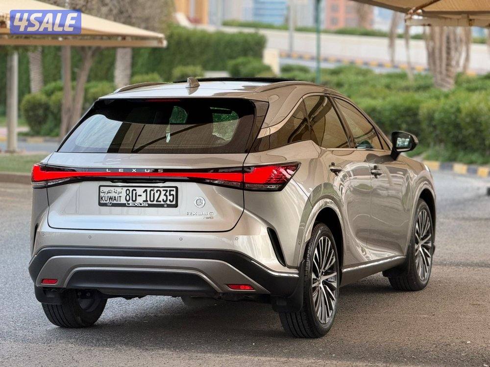 للبيع : لكزس RX350  موديل : 2024 عداد : 30 الف6
