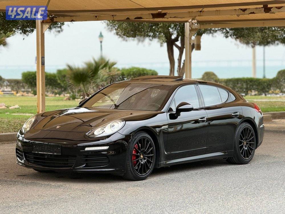 للبيع : بورش باناميرا موديل : 2015 عداد : 129 الف0