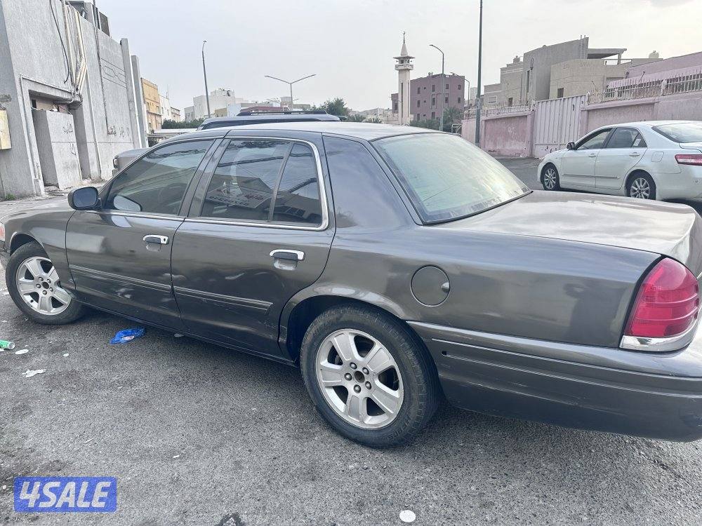 اللون رمادي0