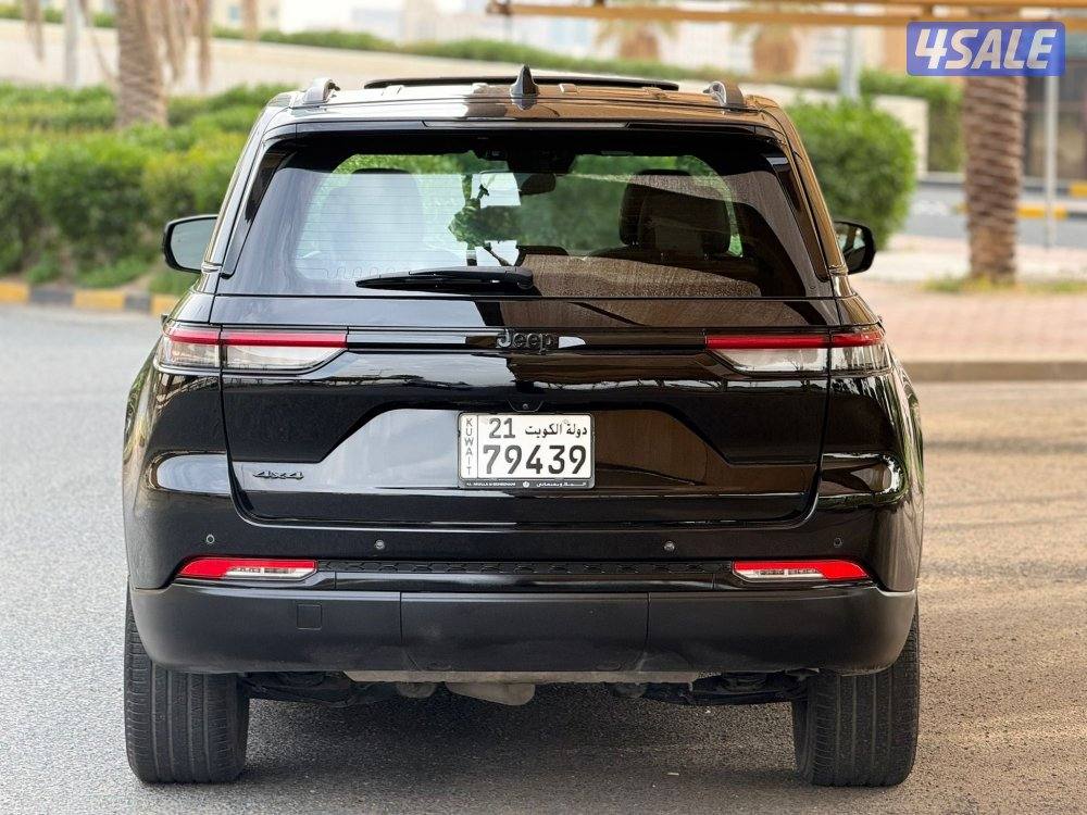 للبيع : جراند شيروكي موديل : 2023 عداد: 68 الف3