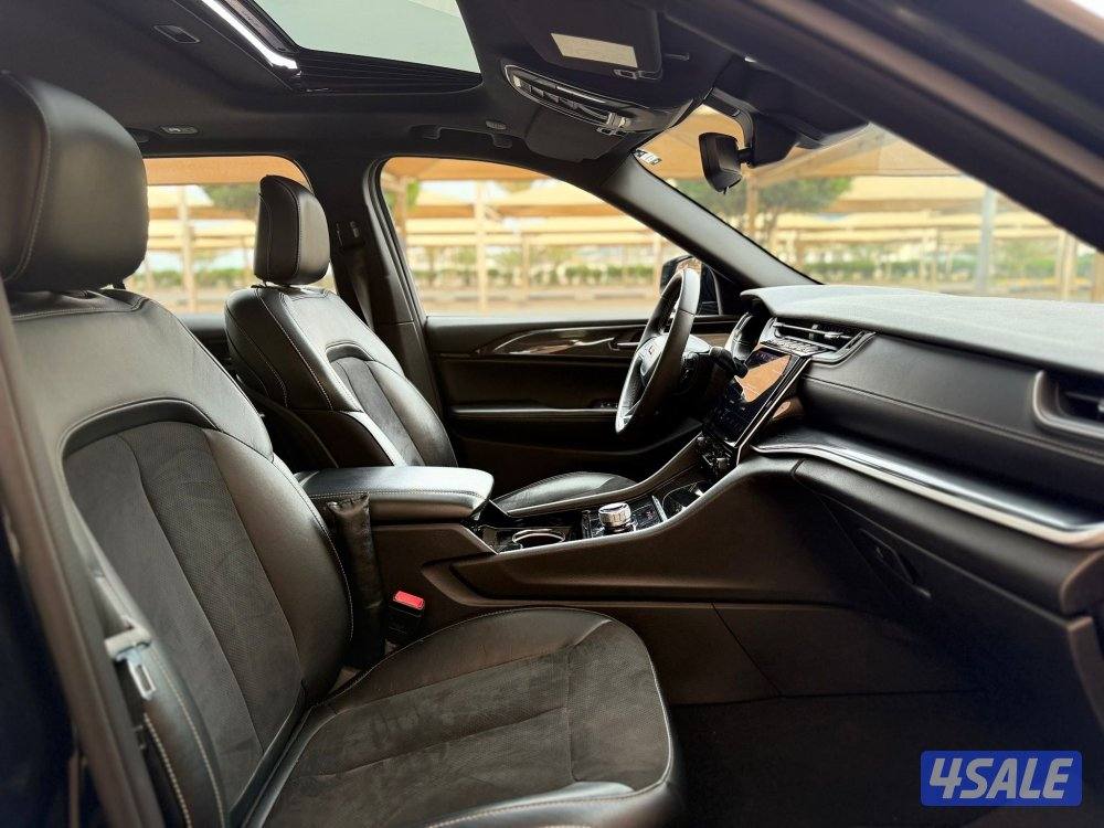 للبيع : جراند شيروكي موديل : 2023 عداد: 68 الف10