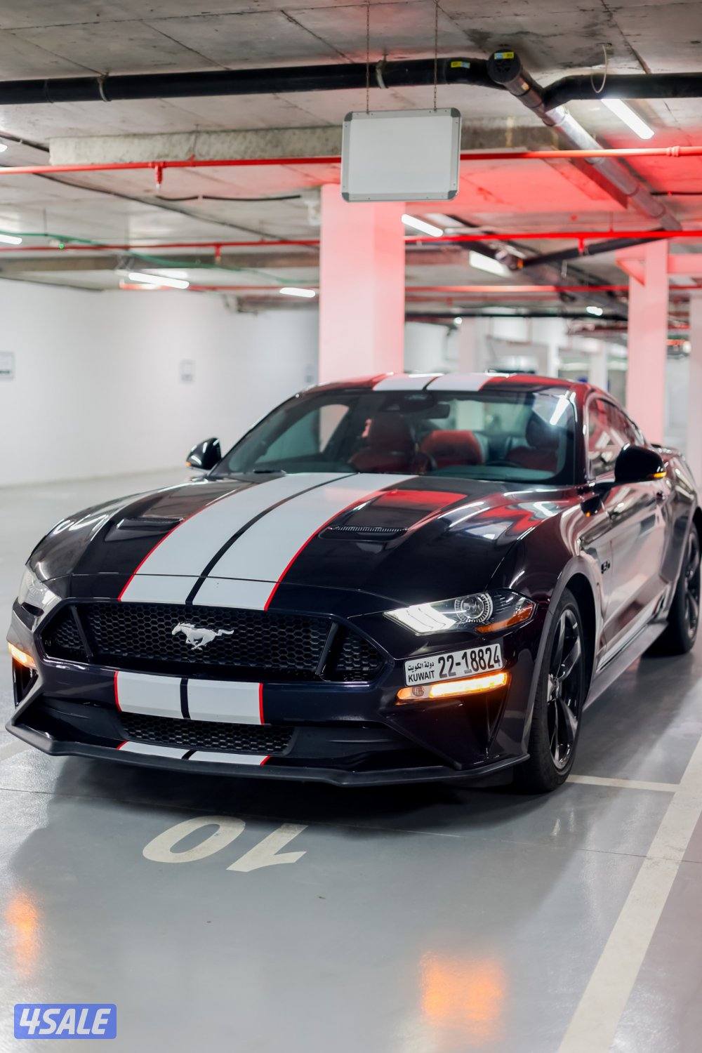 Ford -  Mustang - Two Tone - Black and Purple0