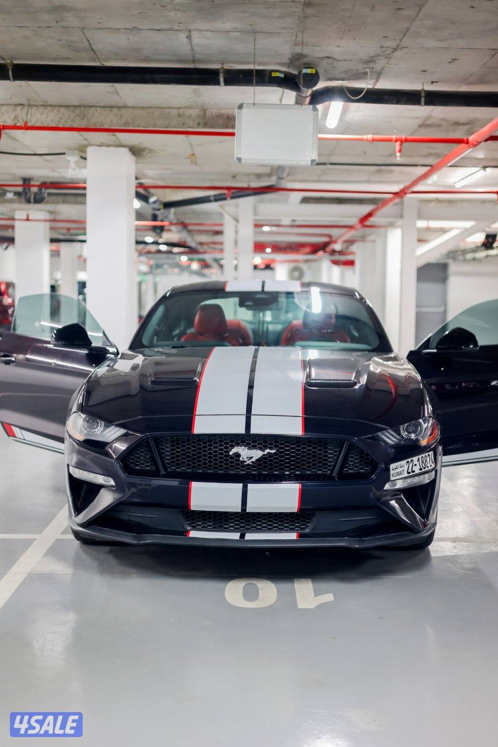 Ford -  Mustang - Two Tone - Black and Purple5