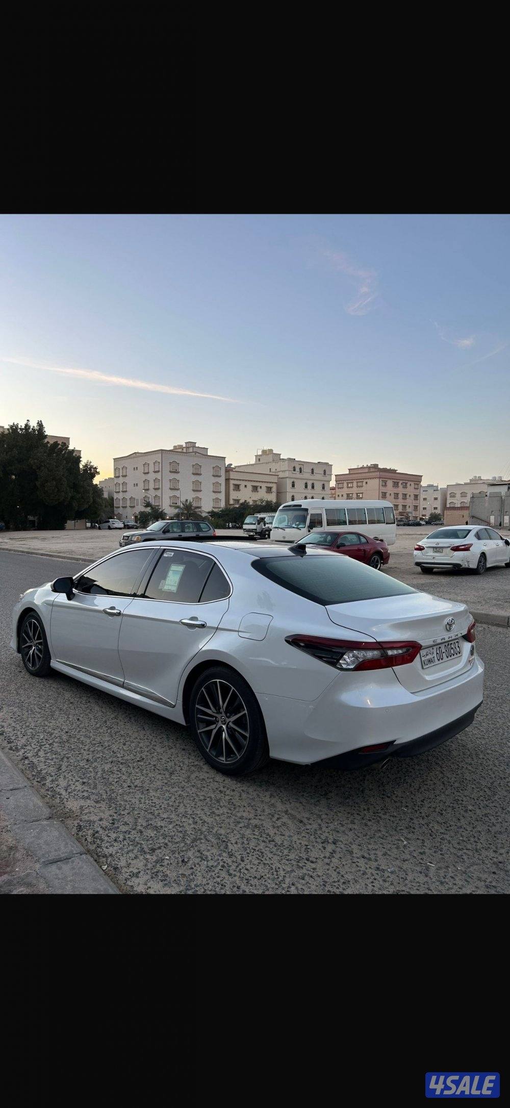 للبيع تيوتا كامري 2022 كامله بانوراما ليمتد 6 سلندر4