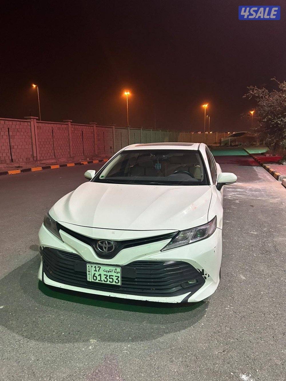 للبيع كامري 20203