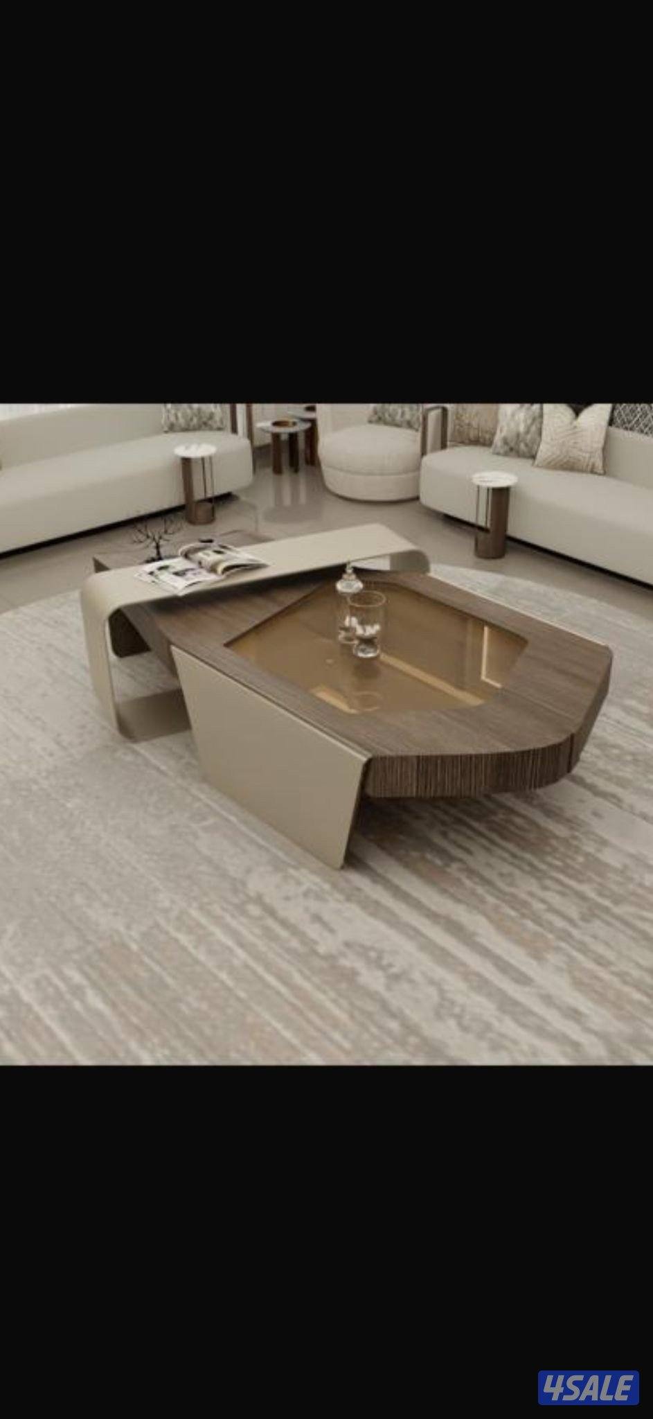 طاولات خشب وشبه جديده للبيع1