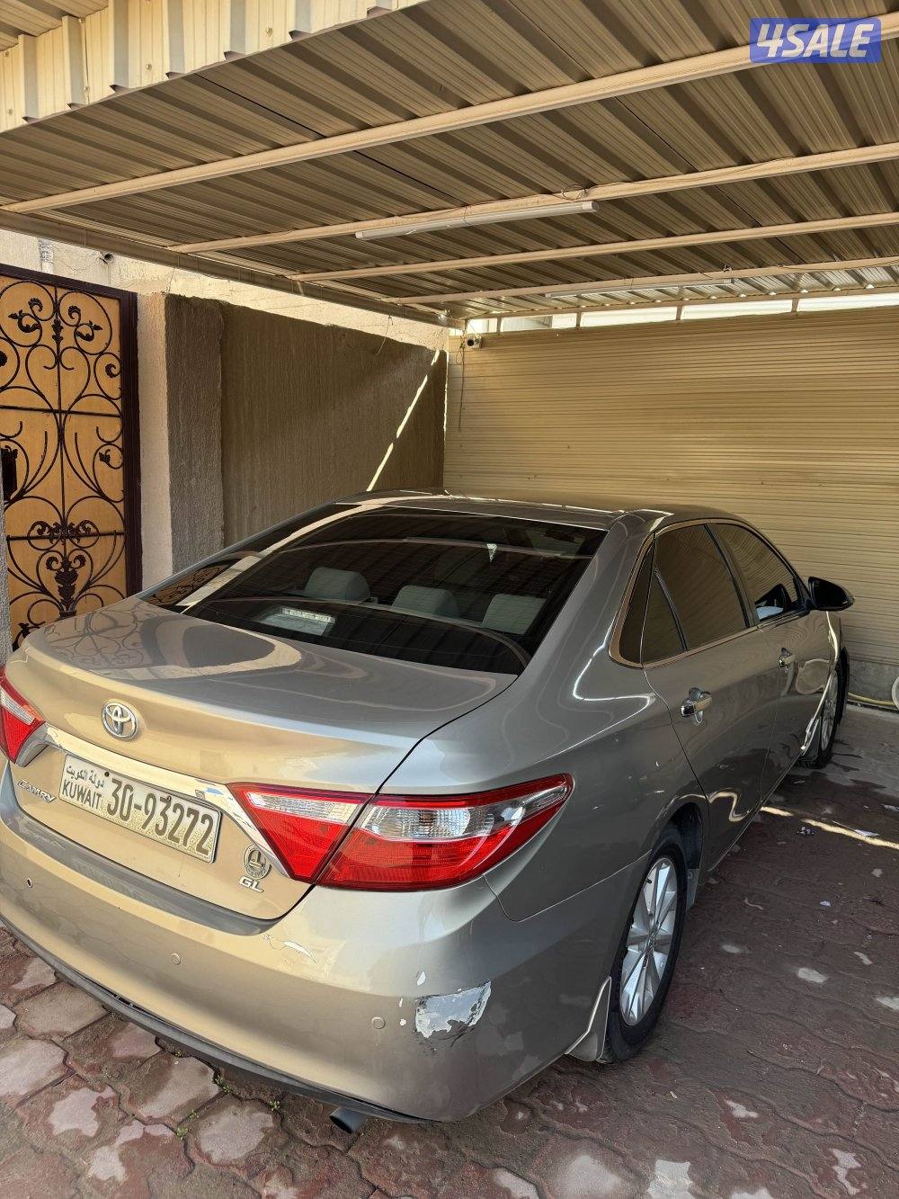 للبيع كامري ٢٠١٦ صبغ وكاله عداد ١٢٣ الف شرط الفحص فير مكينه شاصي بدي0