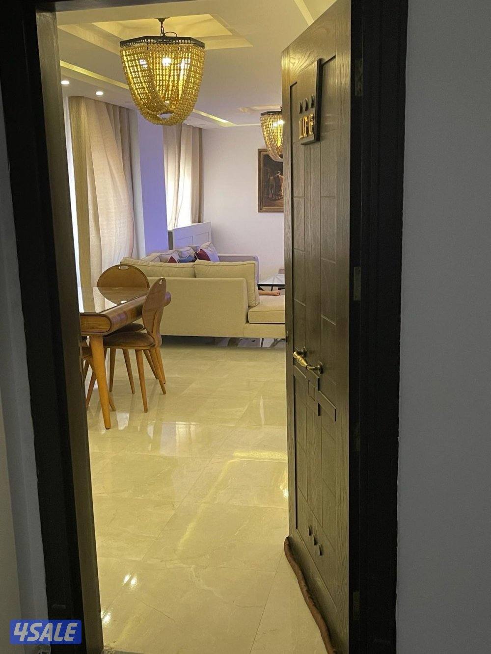 للإيجار يومي شقه  في مصر المعادي كمباوند تبارك  بجانب كارفور2