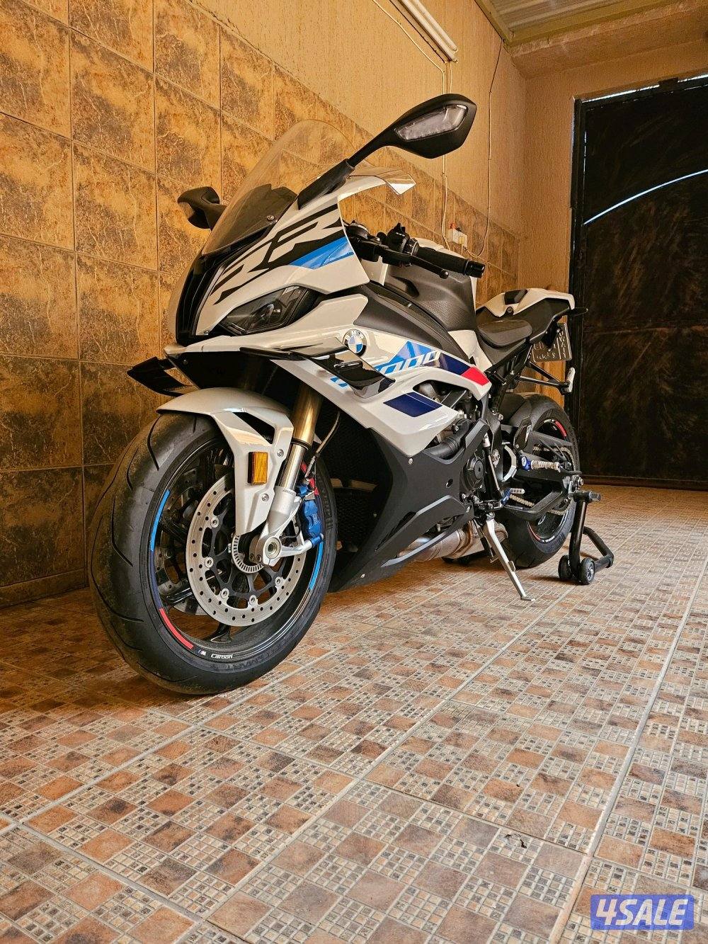 bmw rr المالك الاول1