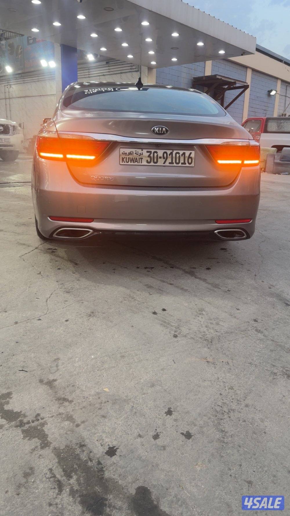 للبيع كيا كوريس vip شرط الفحص بلكامل3