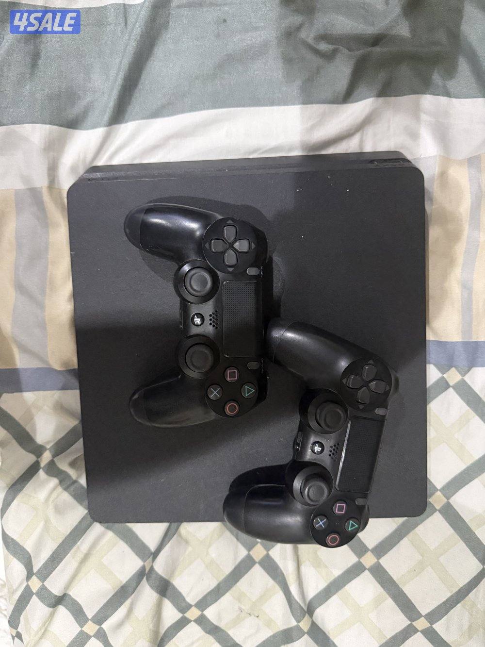 PS4 slim 512GB3