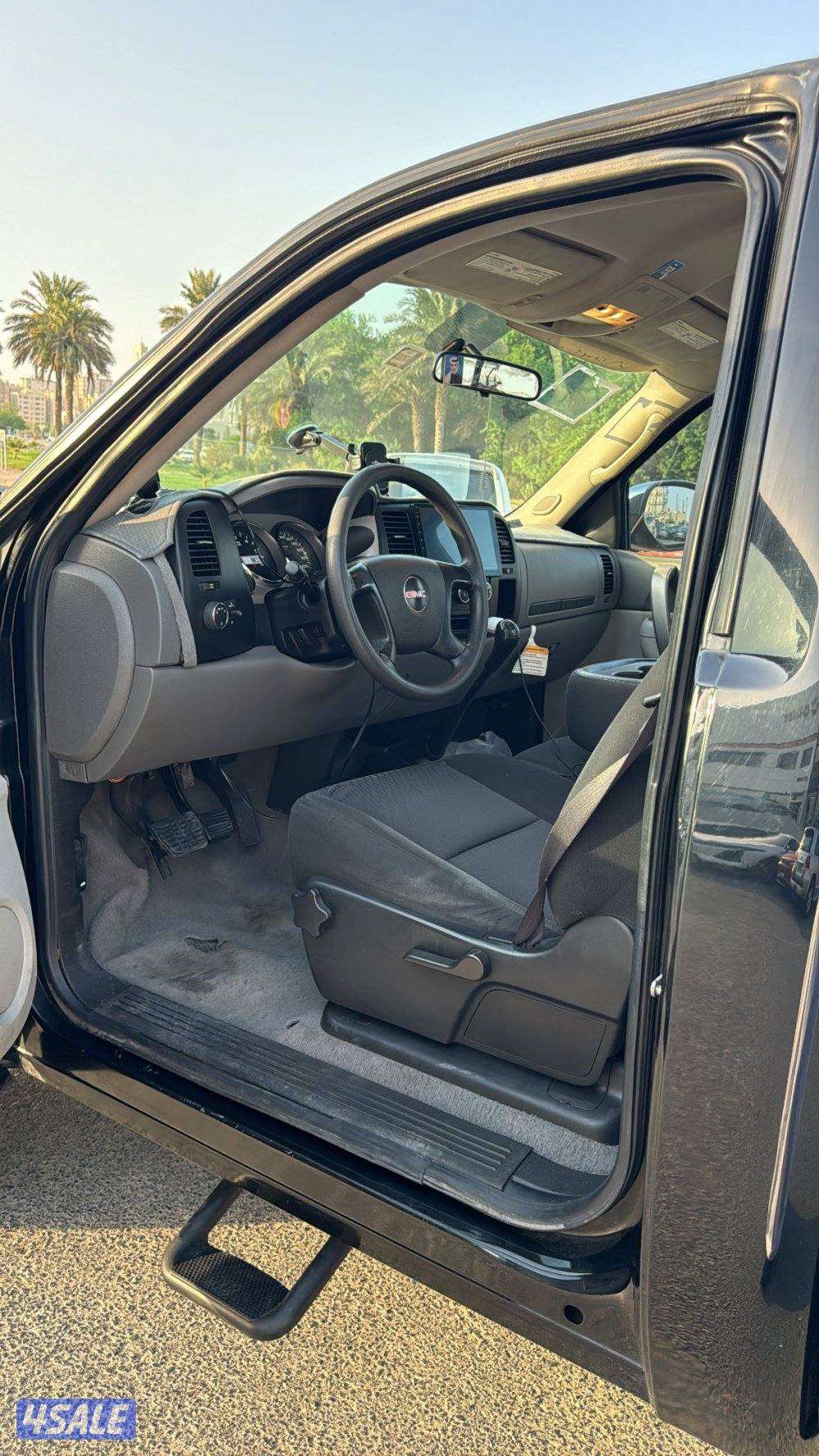 للبيع جمس ٢٠١٠4