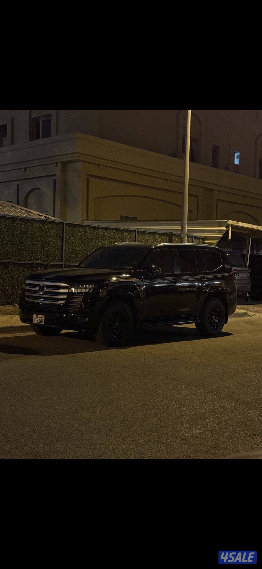 للبيع لاند كروزر مديل 2022 aero من غير تيربو2