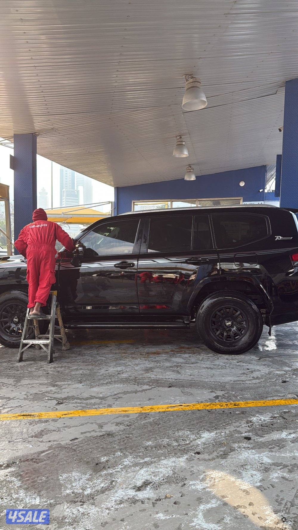 للبيع لاند كروزر مديل 2022 aero من غير تيربو4