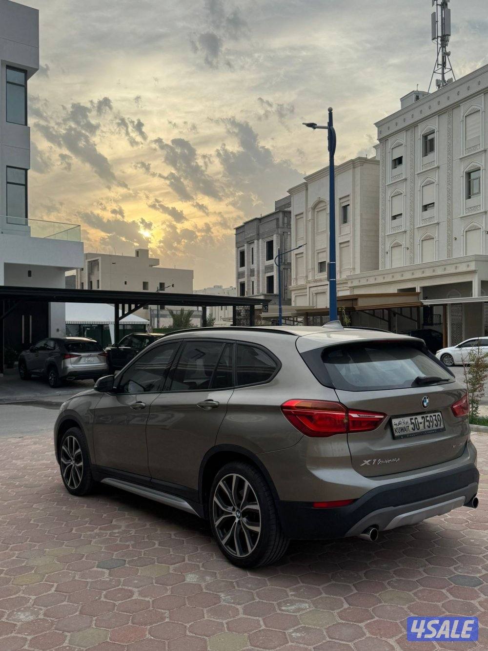 للبيع bmw x11