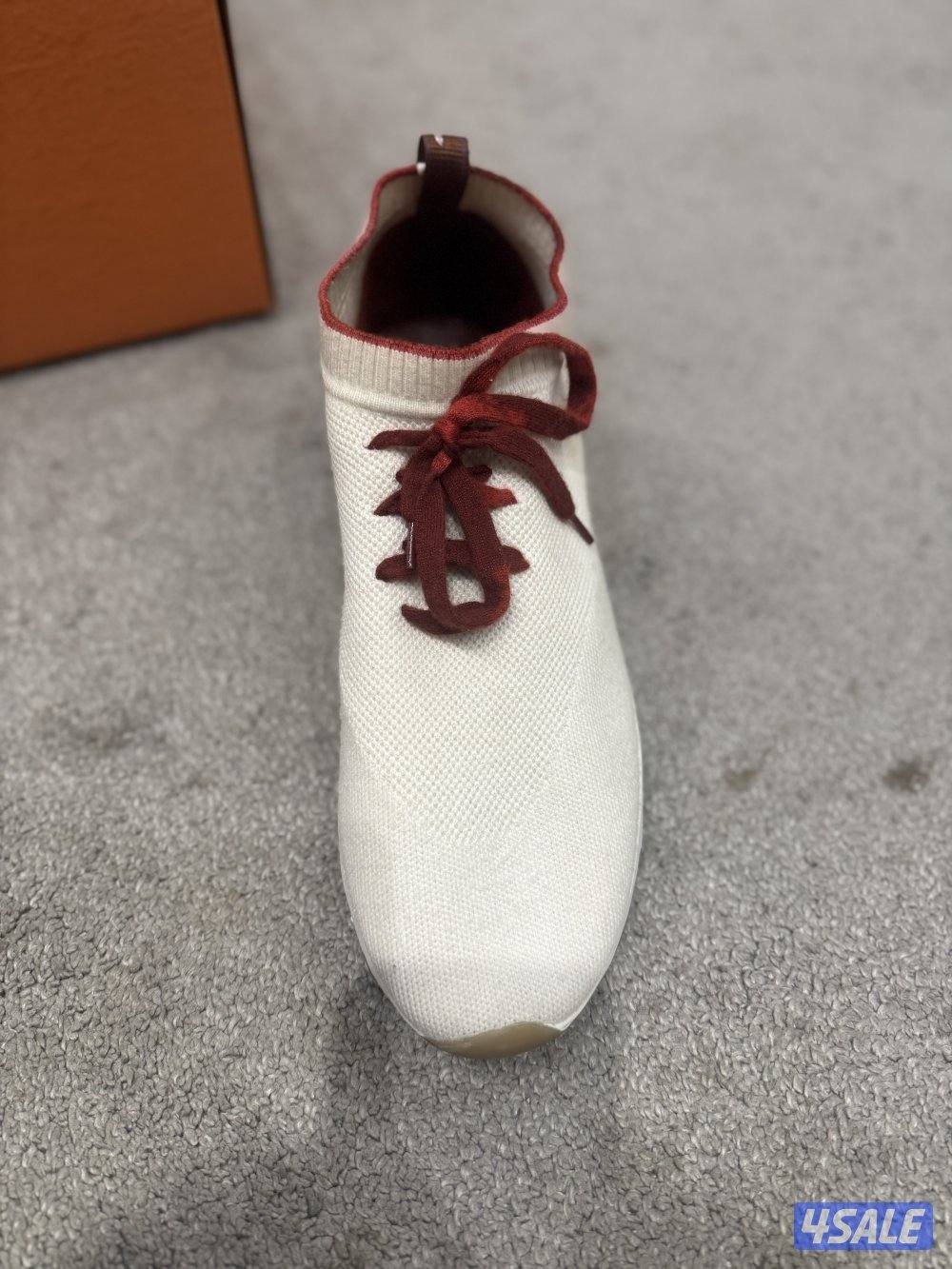 للبيع جوتي لو ربينا نظيف بحاله الجديد2