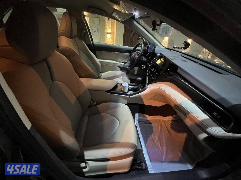 كامري LE 2024 بحالة الوكاله ماشي 43 الف4