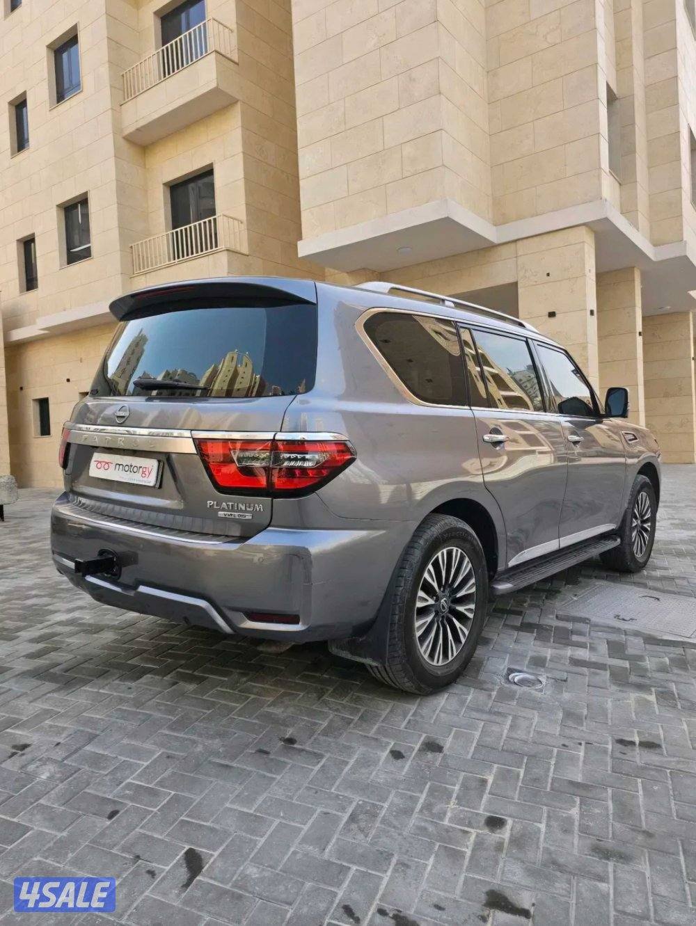 nissan patrol platinum 2014 نيسان باترول بلاتينوم ٢٠١٤4