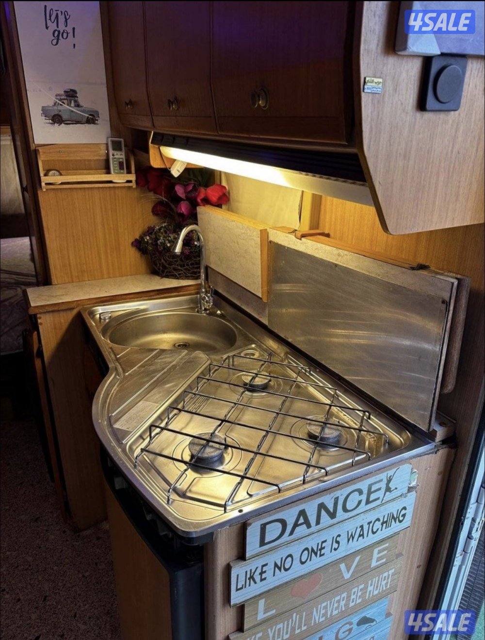 كرفان أوروبي0