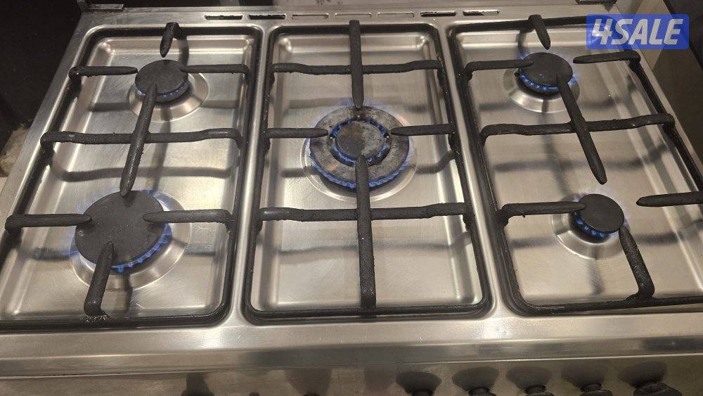 طباخ لاجرمينا ايطالي خمس عيون0