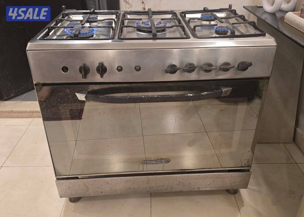 طباخ لاجرمينا ايطالي خمس عيون1