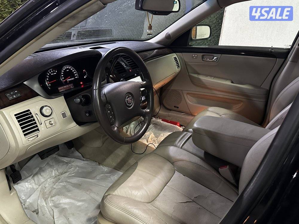 كاديلاك DTS بحاله ممتازه4