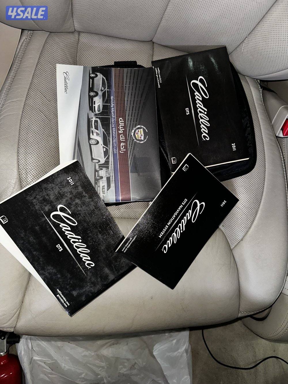 كاديلاك DTS بحاله ممتازه7