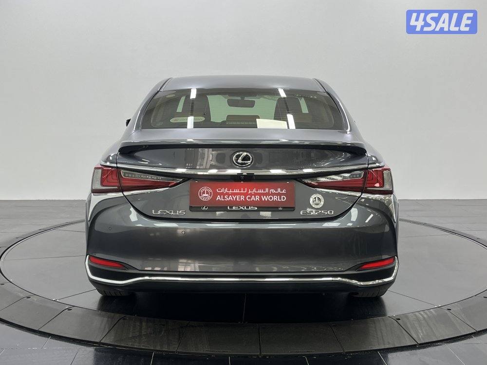 LEXUS ES250 PREMIER8