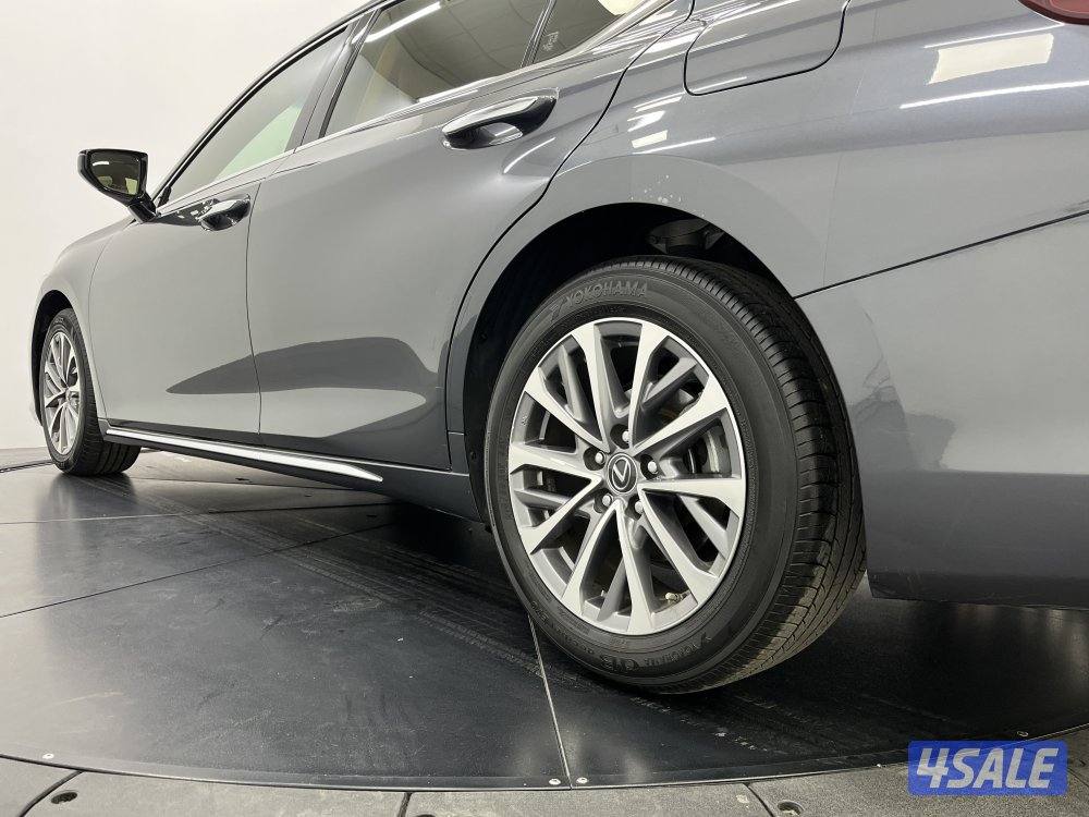 LEXUS ES250 PREMIER9