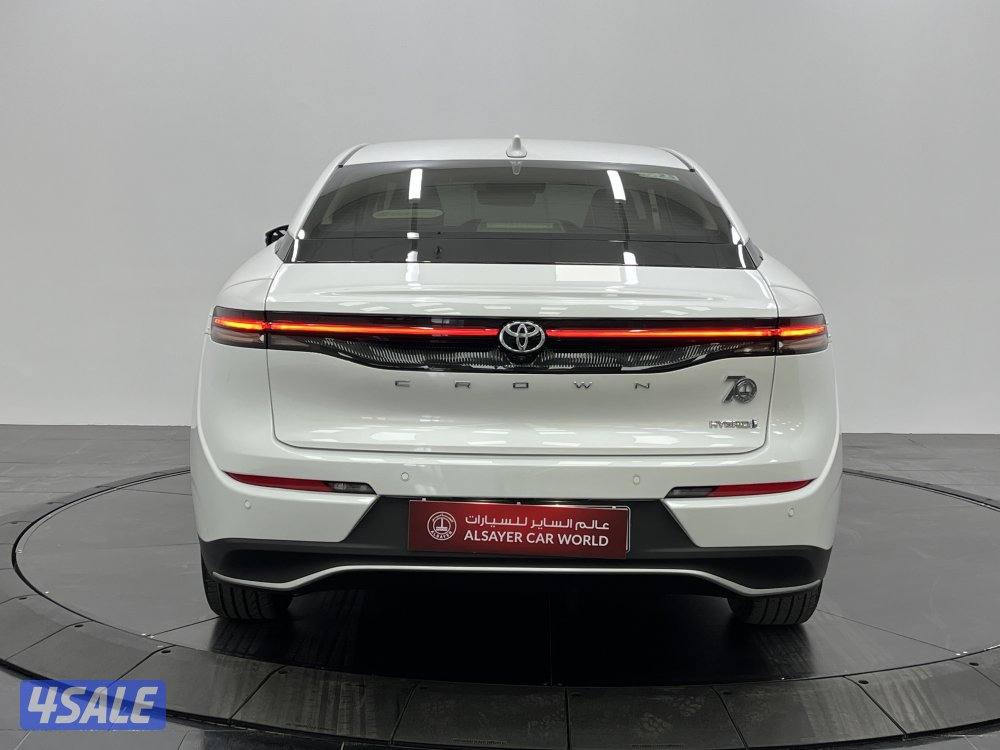TOYOTA CROWN HYBRID8
