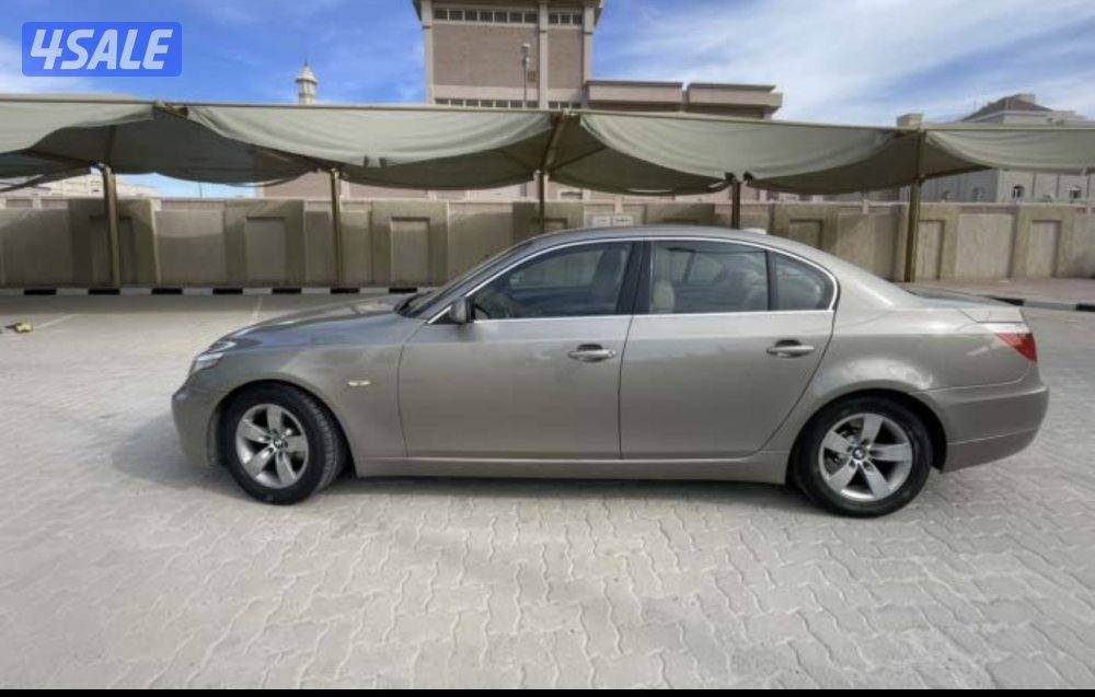 Bmw 523 i 2008 good condition and new service for oil and break system11