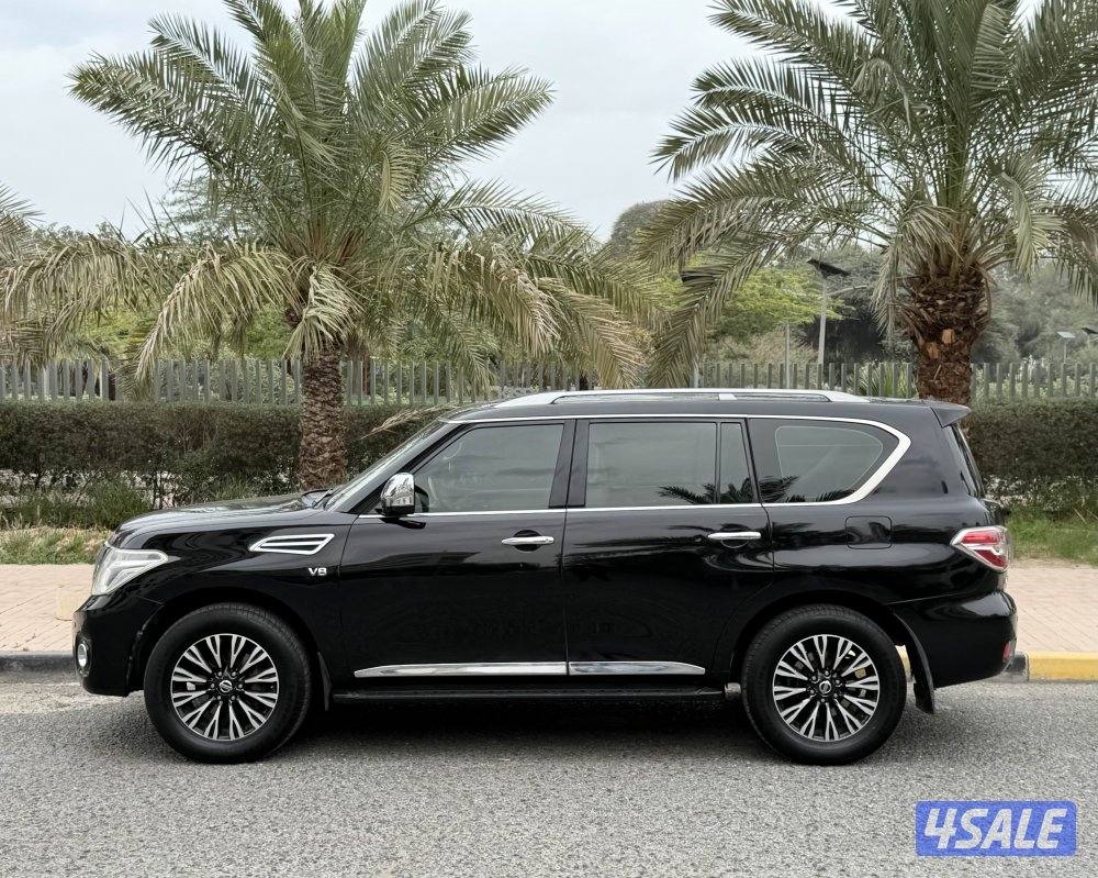 Patrol Platinuim 181km model 2014 V8 original paint full option1