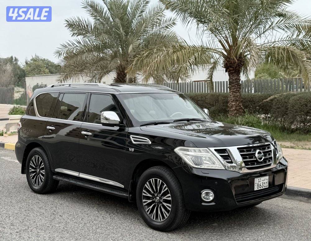 Patrol Platinuim 181km model 2014 V8 original paint full option4