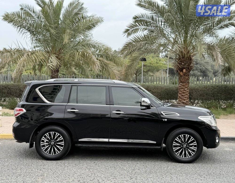 Patrol Platinuim 181km model 2014 V8 original paint full option5