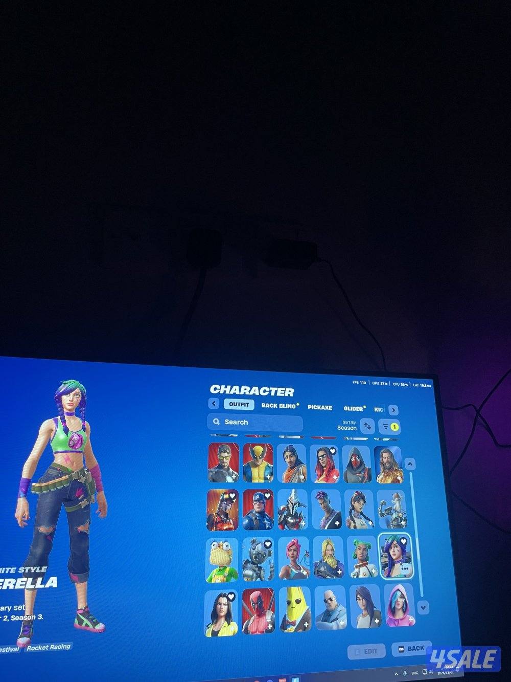 حساب فورتنايت من السيزون الثاني 216 سكن 281 شنطه 246 اكس 185 مضلة7