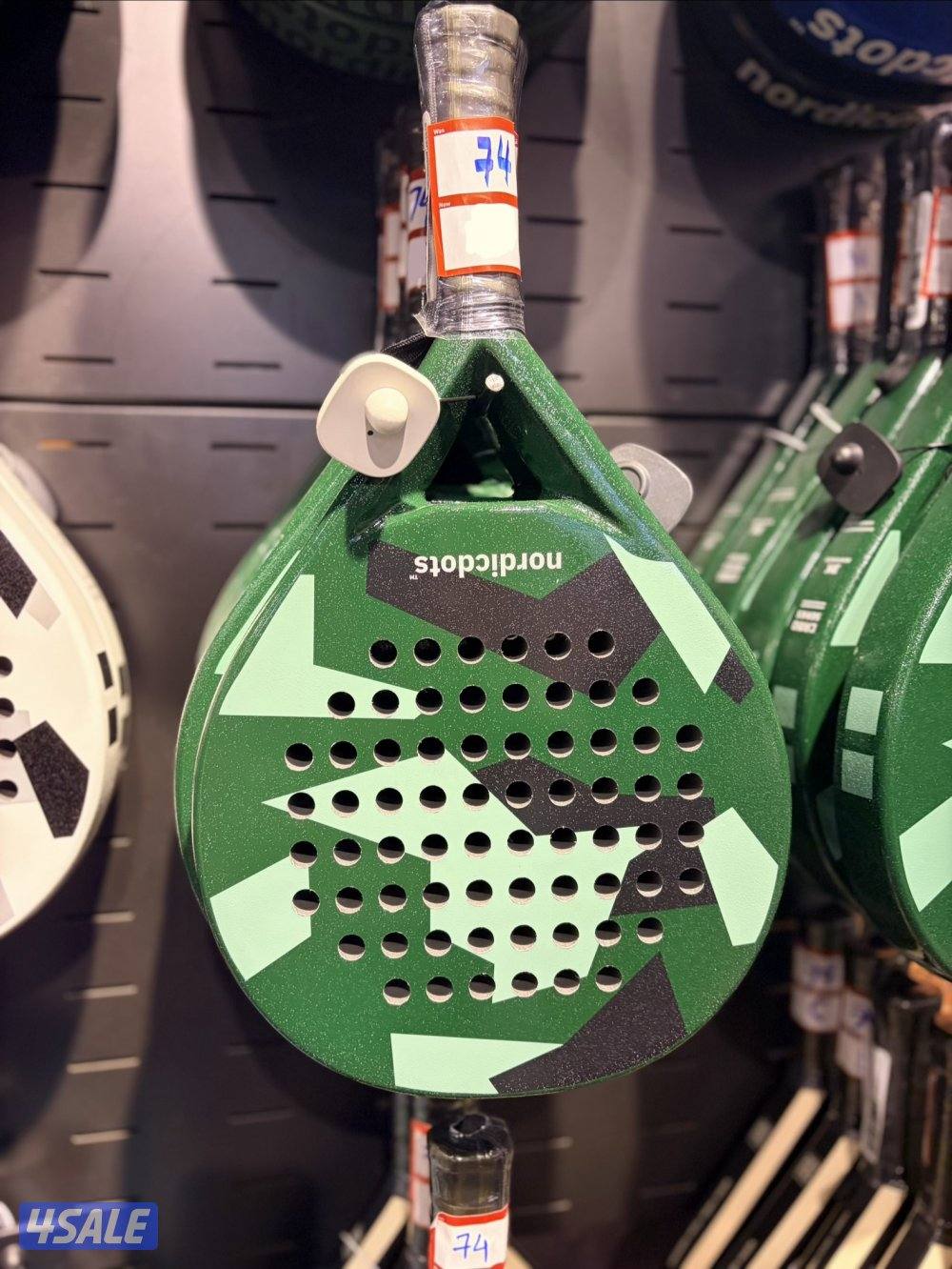 Clearance of new original rackets  تصفية مضارب جديدة اصلية2