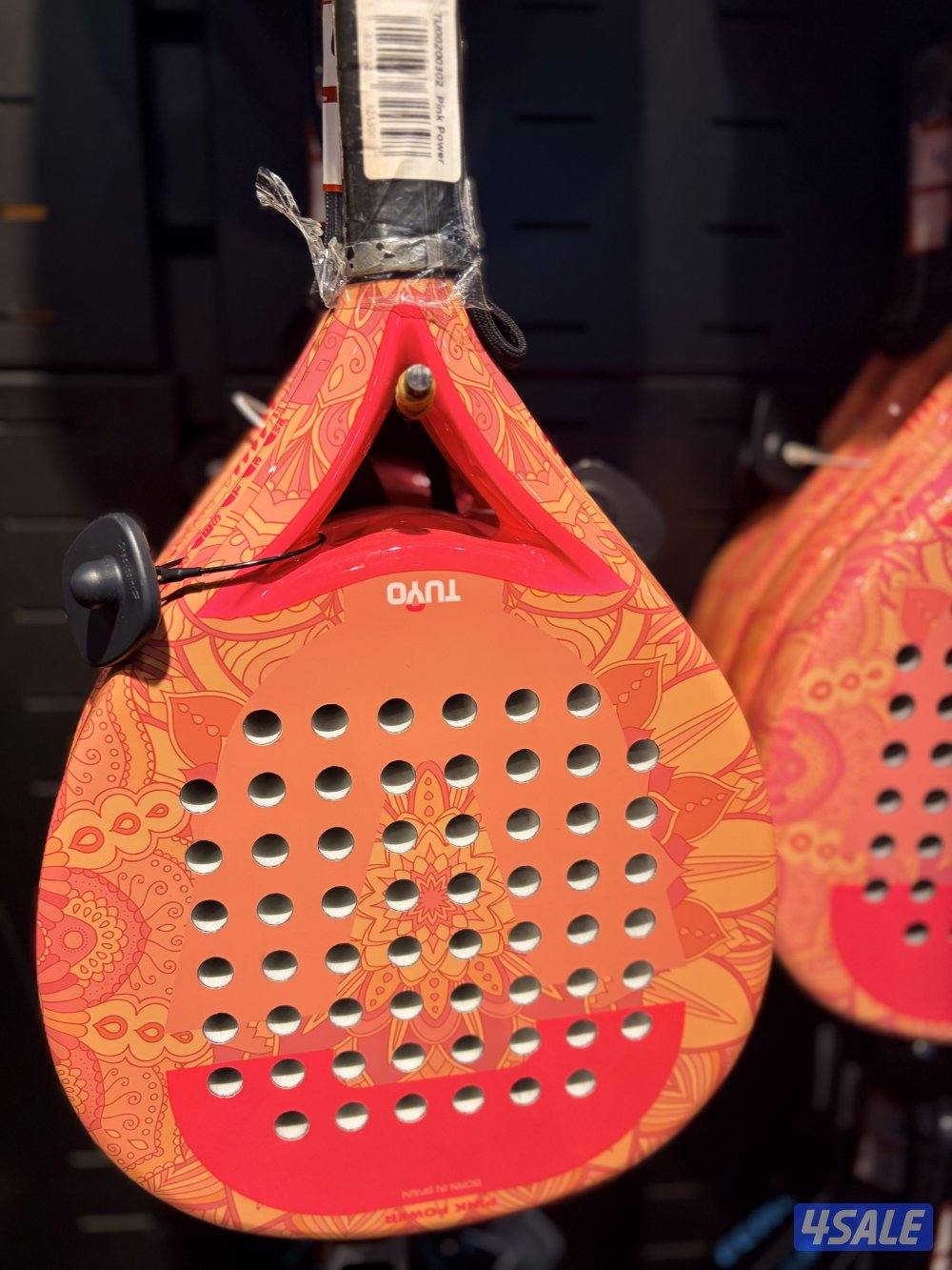 Clearance of new original rackets  تصفية مضارب جديدة اصلية3