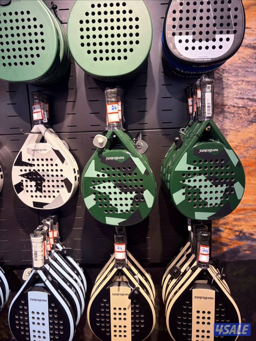 Clearance of new original rackets  تصفية مضارب جديدة اصلية6