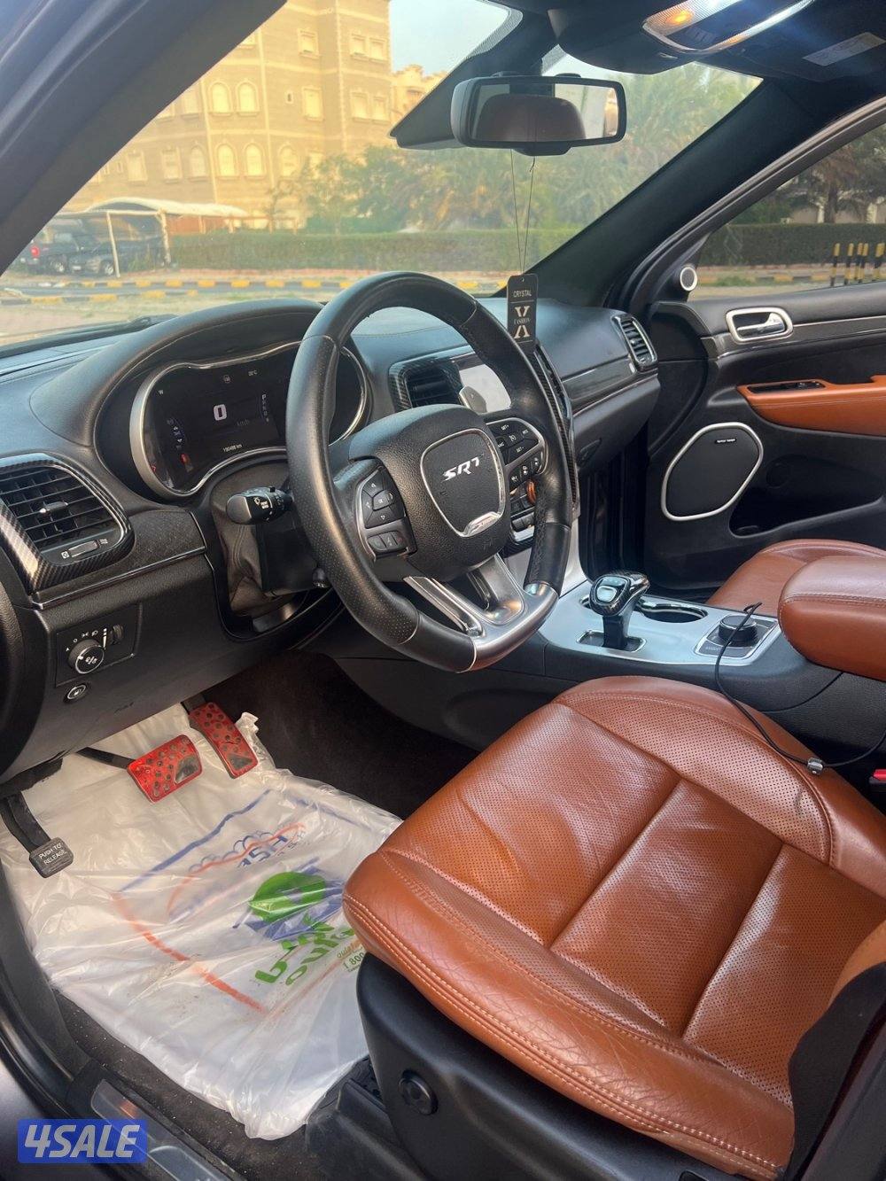 للبيع srt موديل ٢٠١٥3